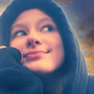 Meet your Posher, Lydia